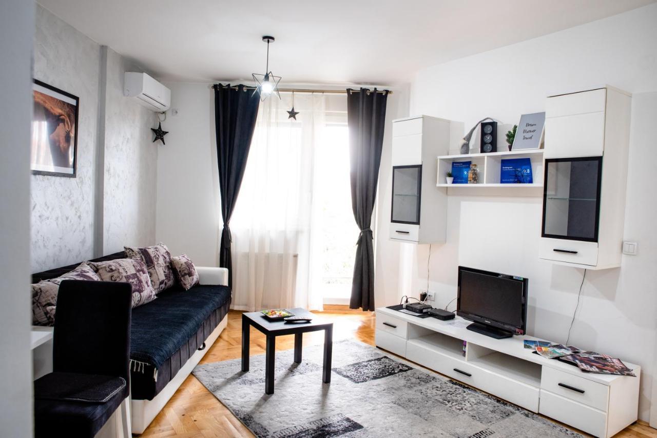 Apartman Black Star Διαμέρισμα Νόβι Σαντ Εξωτερικό φωτογραφία